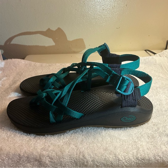 Chaco Teal and Black Strappy Sandals Dark Green - Picture 6 of 13